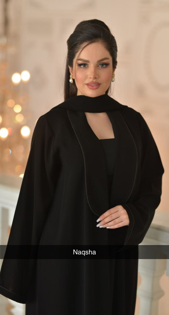 عباءة ياخة ظفر اسود نقشة