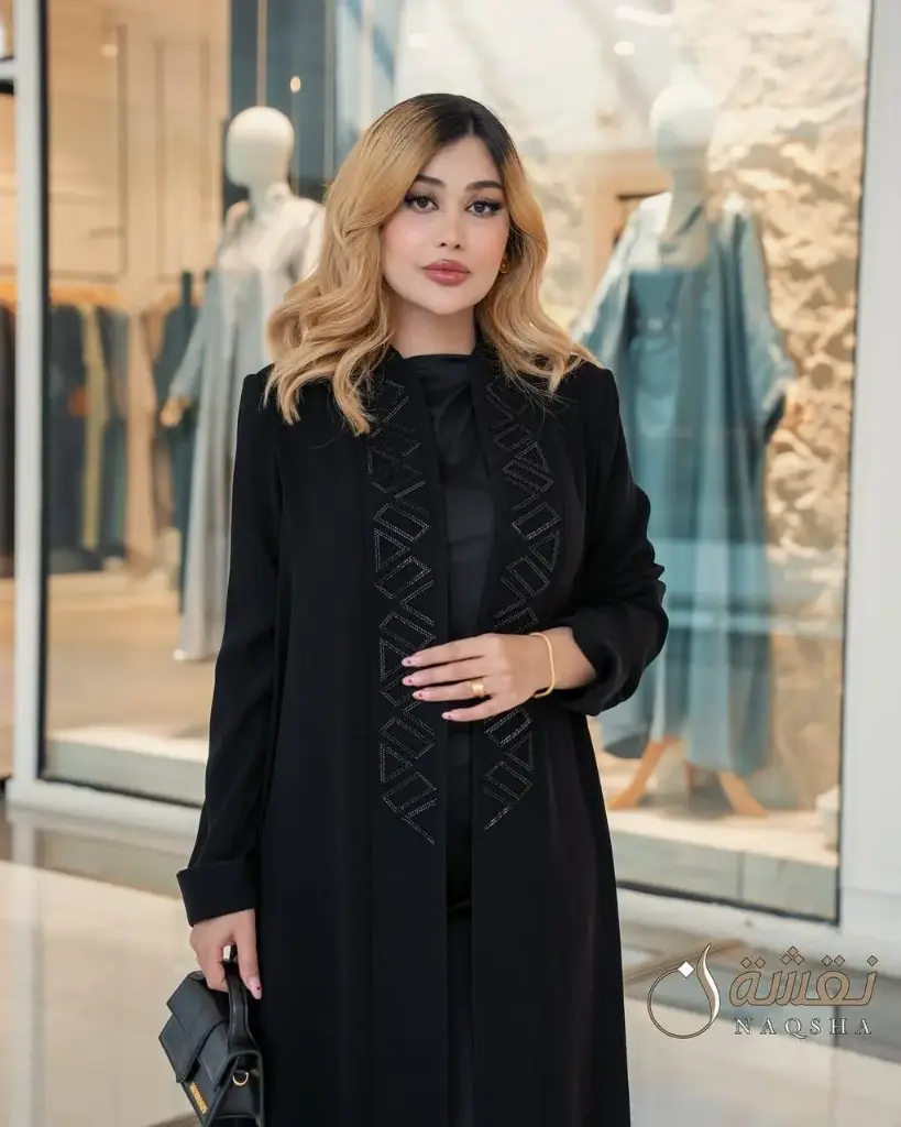 عباءة نقشة شك هندسي 447