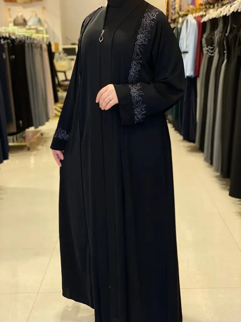 عباءة سندي شك مع تطريز