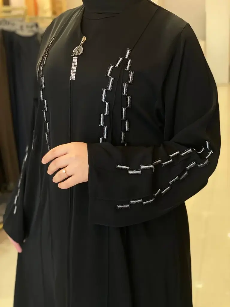 عباءة سندي هندسي