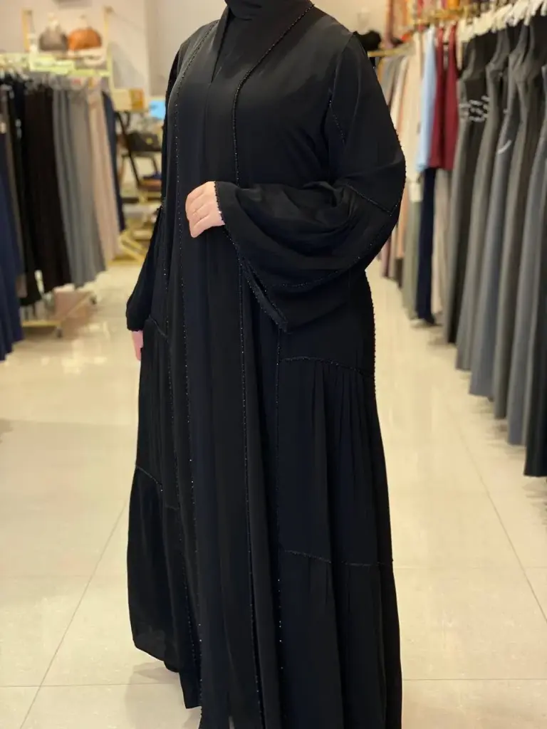 عباءة تاليا غجري