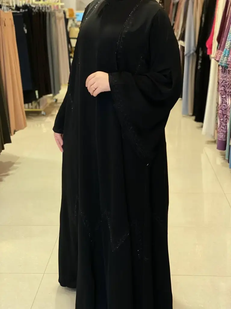 عباءة بدون اسم زكزاك