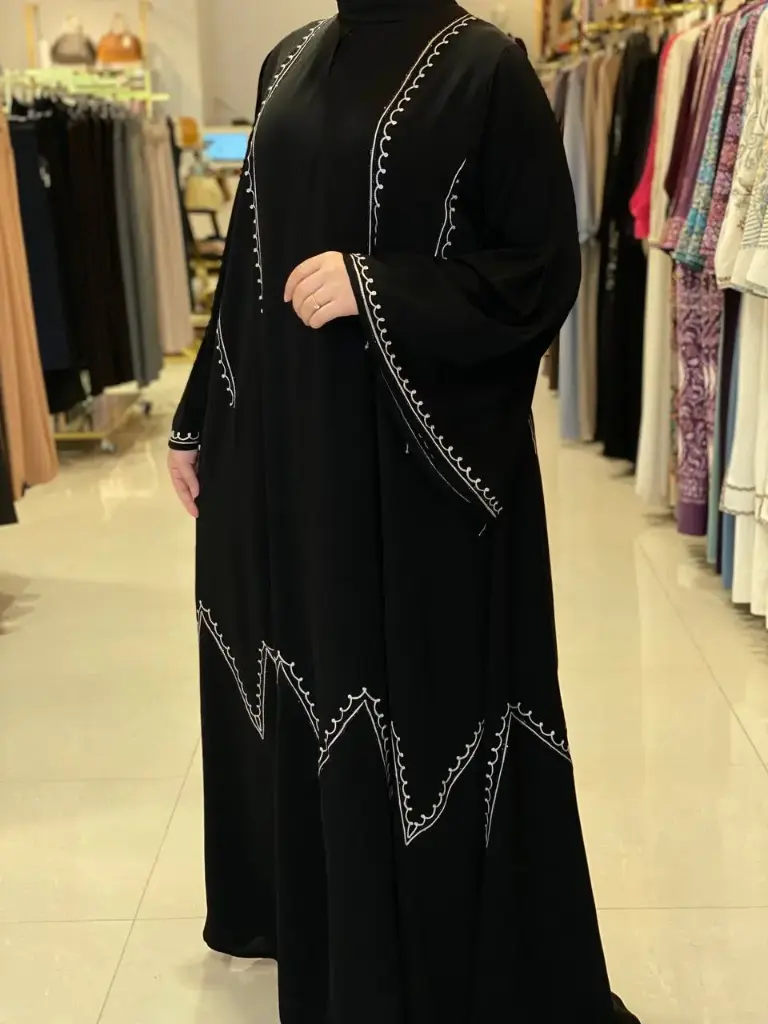 عباءة بدون اسم زكزاك