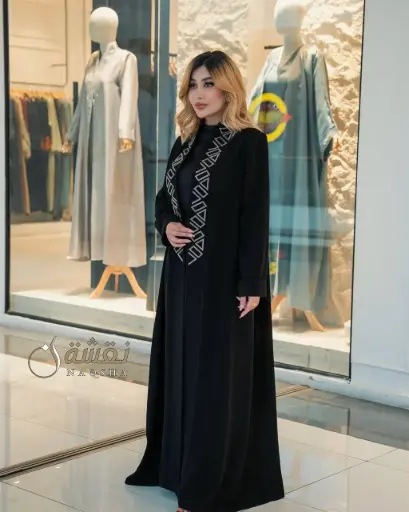 عباءة نقشة شك هندسي 447