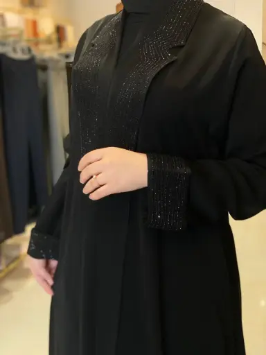 عباءة بدون اسم ياخة ستراس